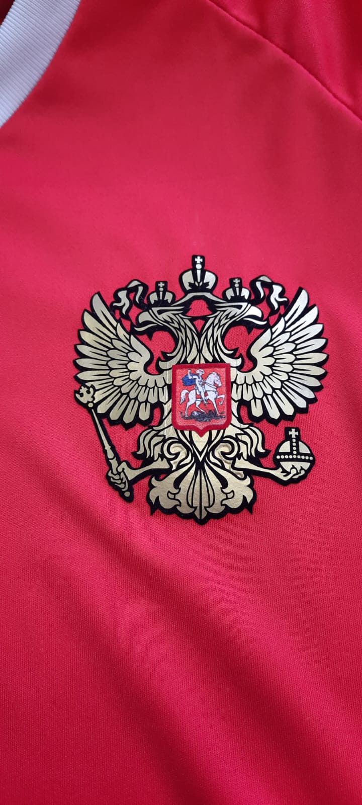 картинка Футболка Россия красная от магазина LutchShop.ru